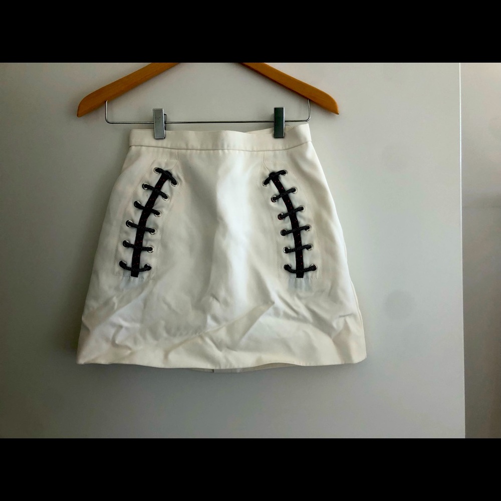 Balenciaga white mini skirt size 36